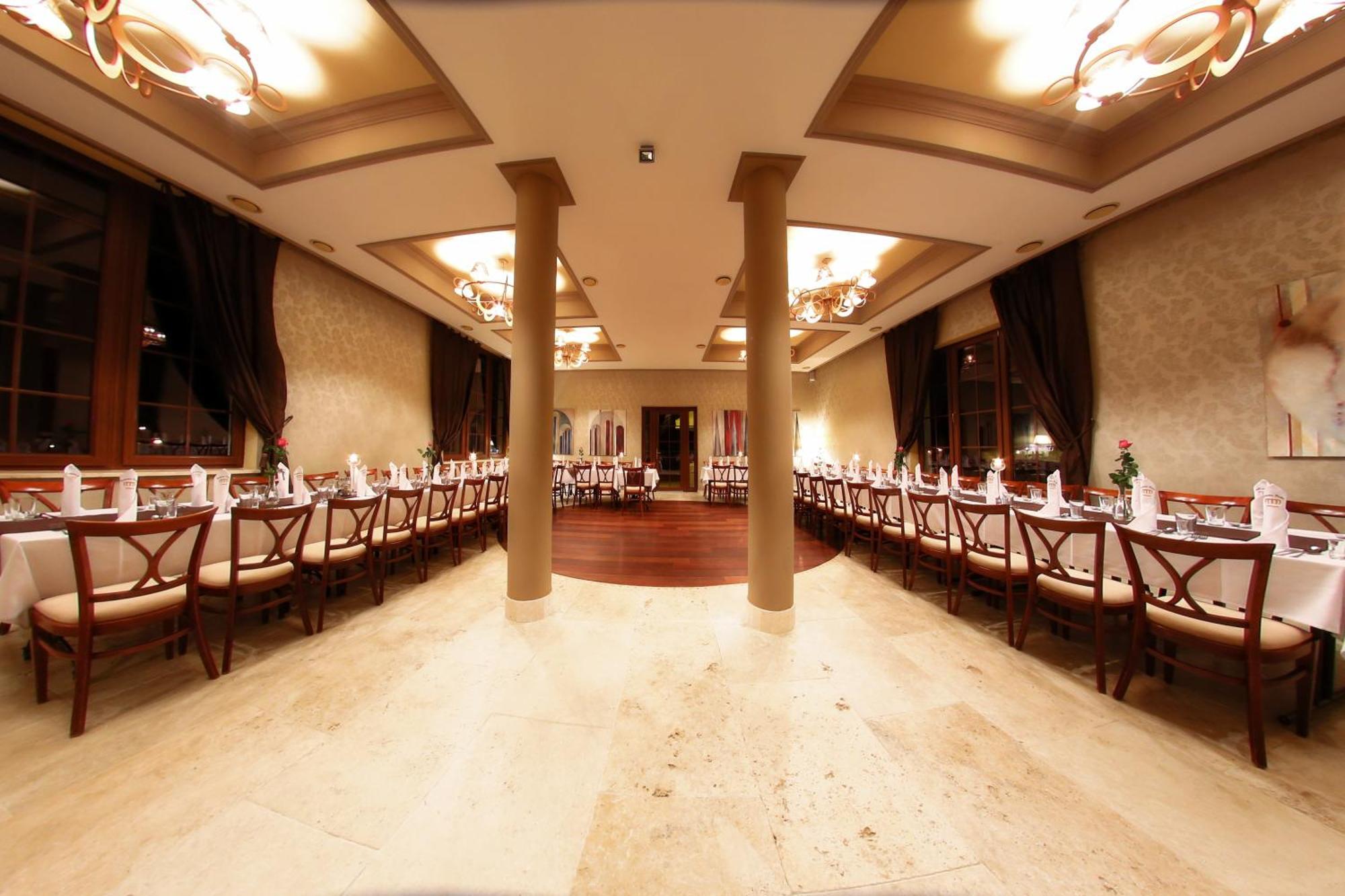 Hotel Klewinowo Conference & Spa Buitenkant foto